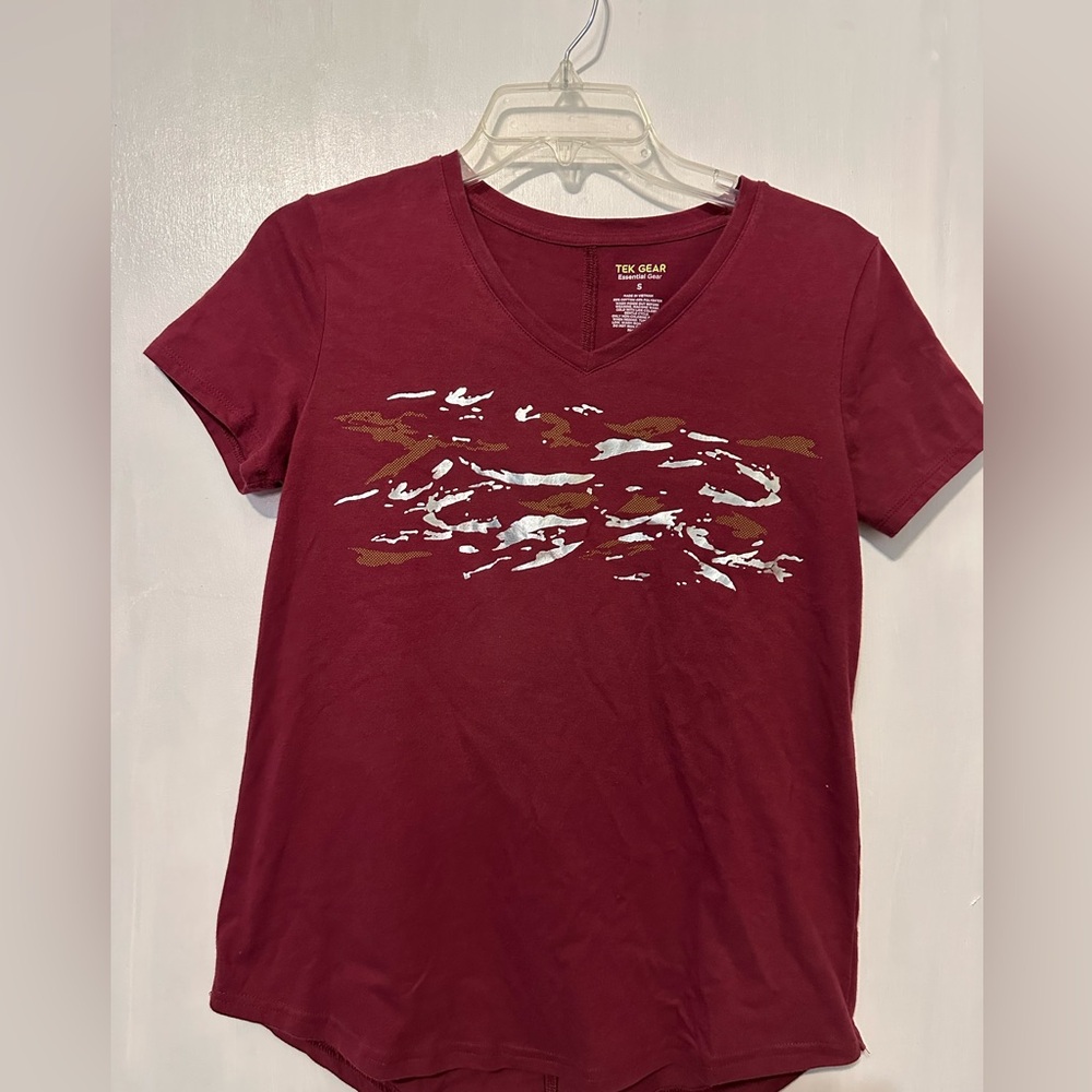 Women’s Tek Gear T-Shirt, Size Small